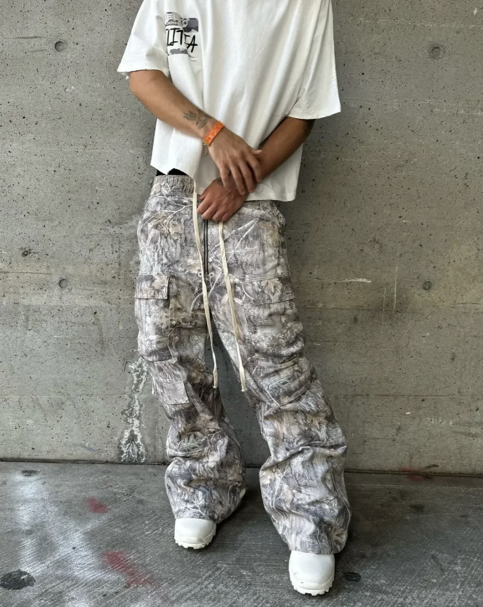 CAMOUFLAGE CLOUD CARGO PANTS